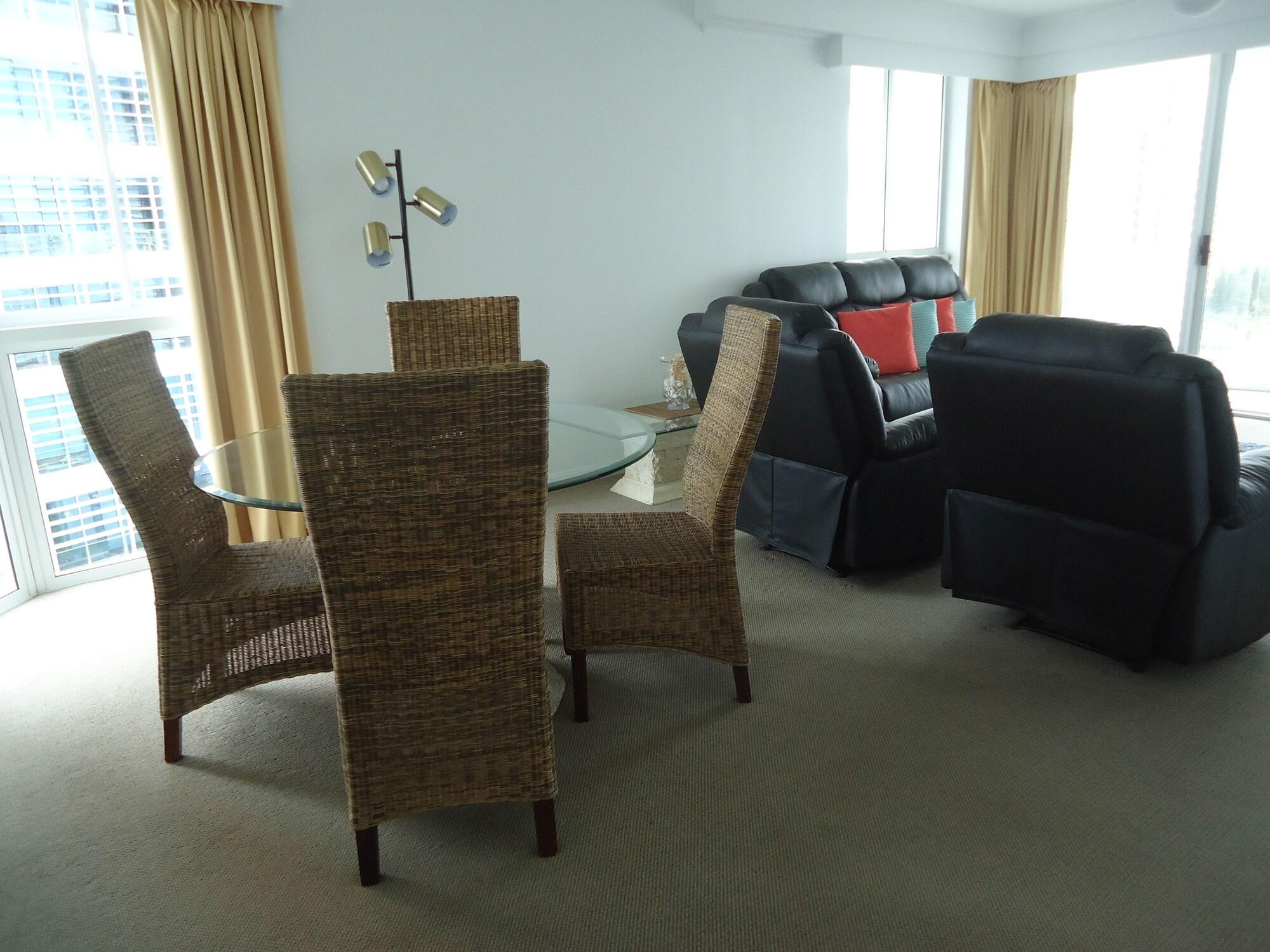 The Crest Aparthotel Gold Coast